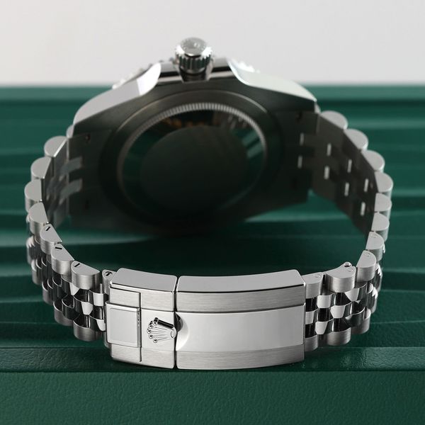 Rolex GMT Master II 126710 GRNR